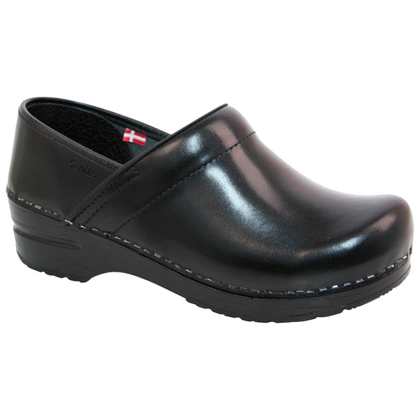 Sanita clogs sale clearance on sale